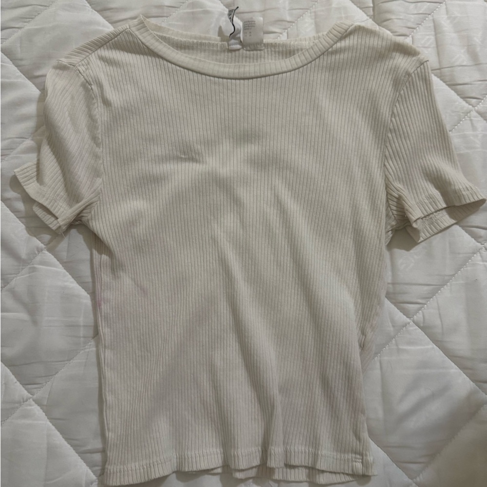 Elegant Cream Ribbed Short Sleeve Tee